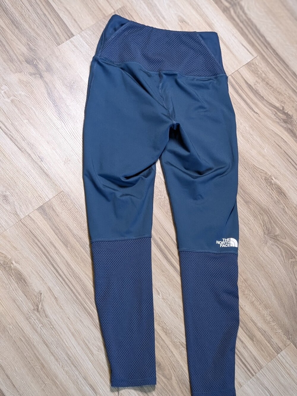The North Face Active Trail Mesh High Rise Tight | Workout Pants Leggings Women